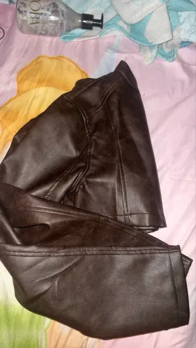 Jaqueta de couro curta 