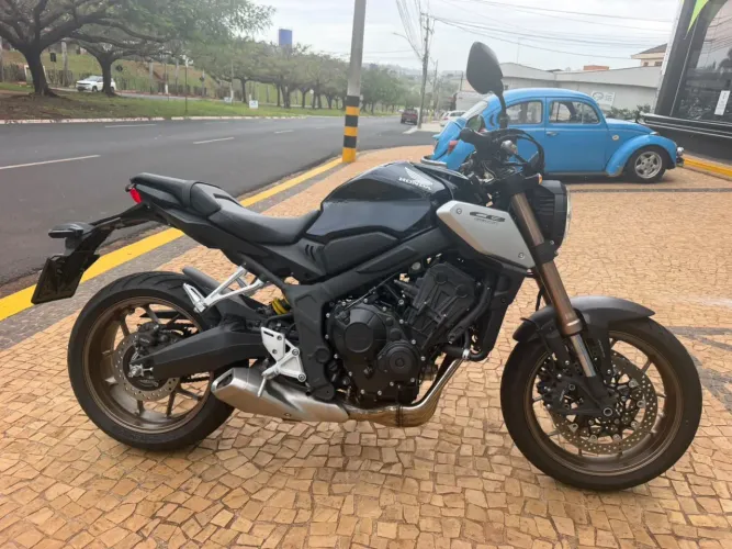 HONDA CB 650 R