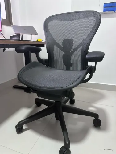 Herman Miller Aeron B Cadeira, cor Grafite em ótimo estado