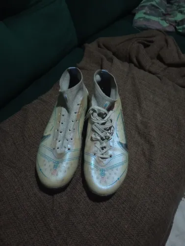 CHUTEIRA SUPER FLY MERCURIAL 8 ELITE