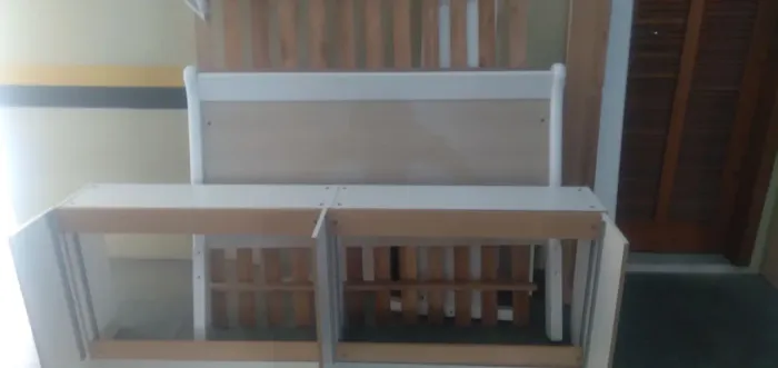 Cama de casal com 4 gavetas embaixo 