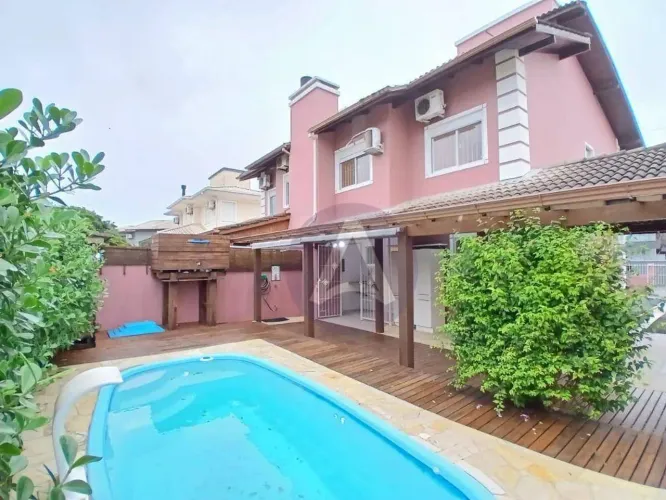 Casa com 3 dormitórios para alugar, 150 m² por R$ 6.400,00/mês - Campeche - Florianópolis/