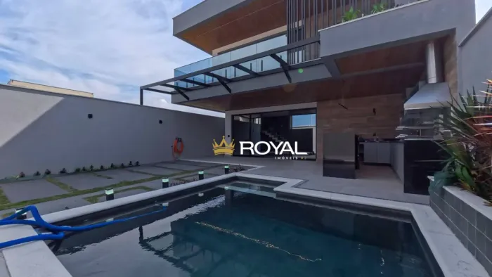 Casa com 4 suítes e 3 vagas à venda, 265 m² por R$ 2.600.000 - Recreio dos Bandeirantes - 