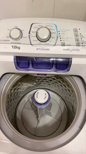 Máquina de lavar Electrolux 12kg