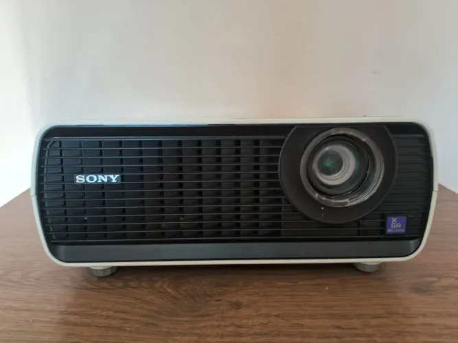 Projetor  Sony  EX145  (com defeito)