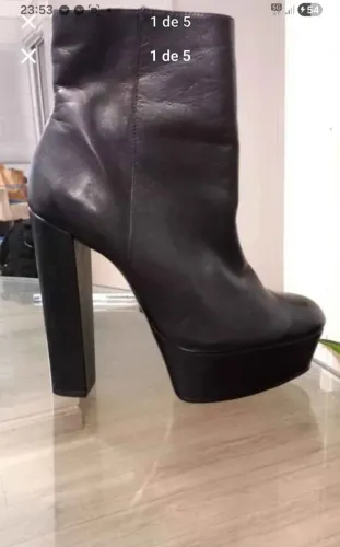 Bota de couro