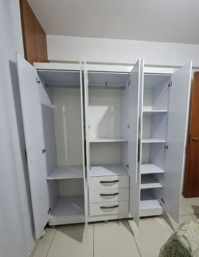 Guarda roupa