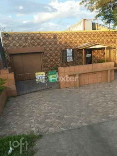 Casa à venda Avenida Edgar Pires de Castro, Restinga - Porto Alegre