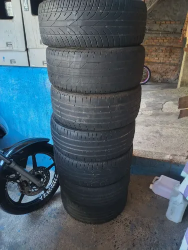 Lote de 7pneus aro 17