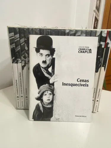 BOX COLEÇÃO FOLHA CHARLES CHAPLIN LIVRO + DVDs