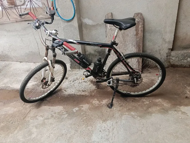 Bike aro 26, freio à disco, 28 marchas