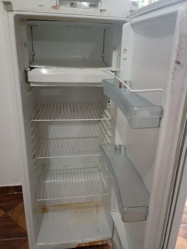 Vendo geladeira continental