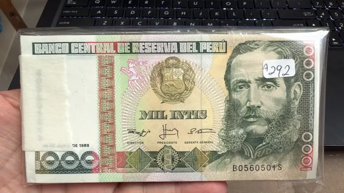 Cédula de 1.000 intis do Peru, emitida em 1988 (TENHO UMA CENTENA)