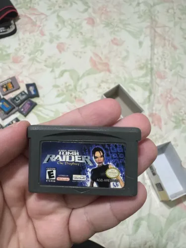 Jogo game boy tomb raider