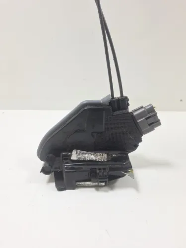 Fechadura Porta Traseira Direita Nissan Sentra 2016