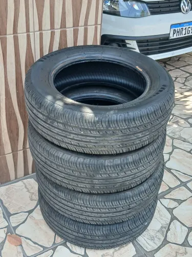 Vendo 4 Pneus Sunset Enzo 185/60R14