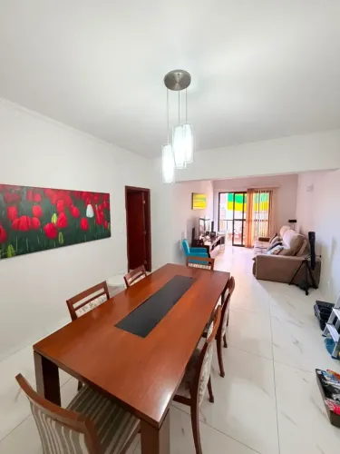 Imóvel para aluguel possui 114 metros quadrados com 3 quartos em Centro - Taubaté - SP