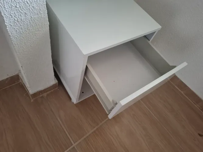 Vendo criado mudo 