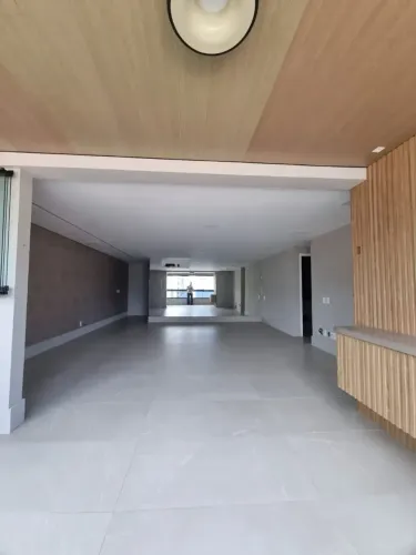 San Remo com 150 metros quadrados,  3 suítes, melhor terminação em Ponta Verde - Maceió - 