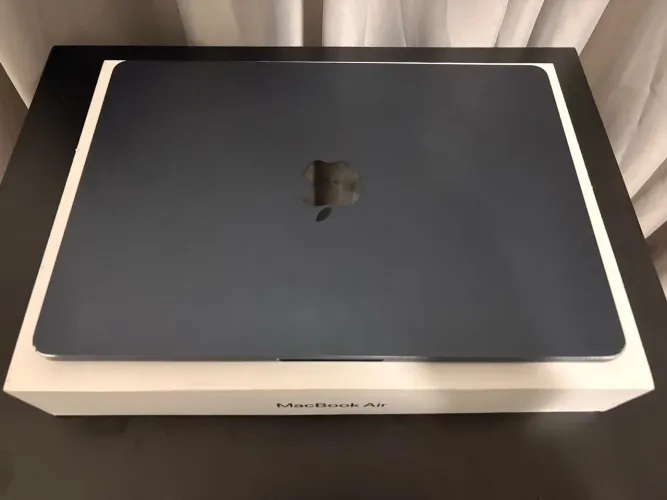 Macbook M3 2024 16gb de RAM