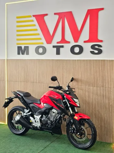 Honda cb 300f 2024