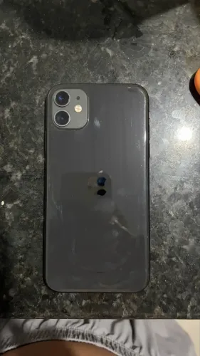 iPhone 11 bom estado