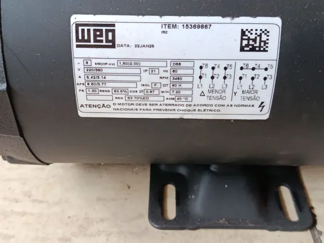 Motor trifásico novo