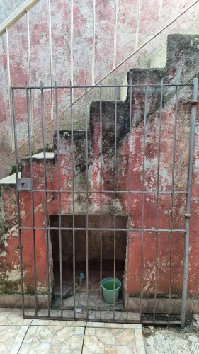 PORTÃO DE FERRO.( 1.24 Comprimento x 1,76 altura ).