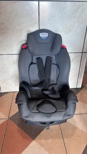 Cadeirinha de carro para bebê/criança