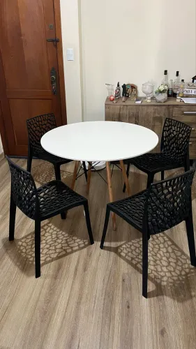 Mesa Redonda com 4 cadeiras
