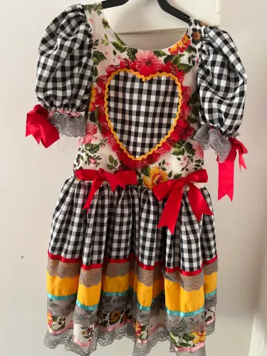 Vestido Caipira Feminino