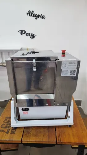 Masseira basculante 15kgs semi rápida... Cozipan