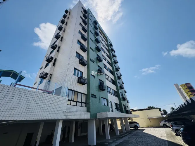 Venda de Apartamento no Edifício Residencial Laranjeiras em Barro Vermelho