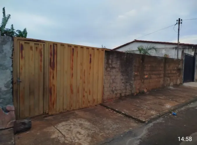 Lote de 320 m² com construção no Pontal Norte - Catalão/GO