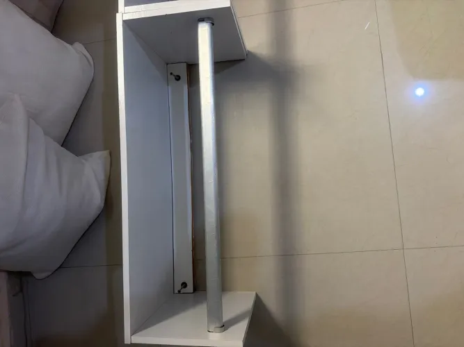 Cabideiro de parede MDF para roupas branca