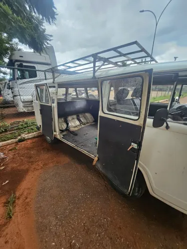 Volkswagen Kombi Standard/ Luxo/ Serie Prata 1994