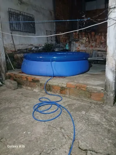 Piscina inflavel 3.400 litros mor