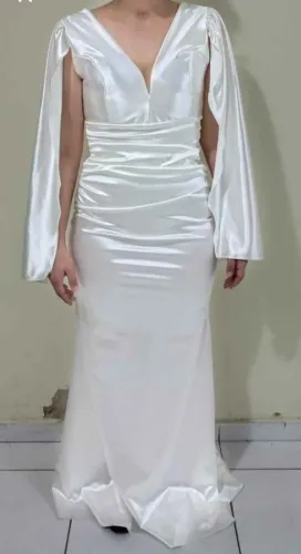 Vestido off White madrinha M