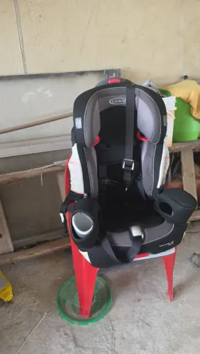 Cadeirinha de carro graco