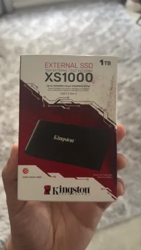 SSD Externo Kingston XS1000 1TB USB 3.2