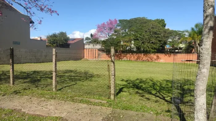 Dois terrenos lado a lado localizados no limite entre Guajurá e Serraria!