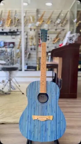 Violão de bambu