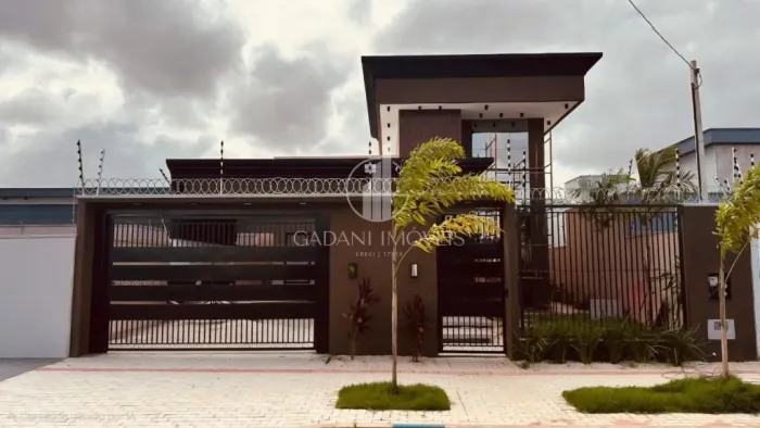 CASA COM 04 SUITES A VENDA POR R$ 1.600,000,00 NO RESIDENCIAL PARIS EM SINOP/MT - GADANI I