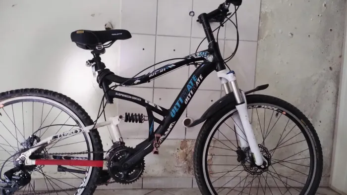 Bike em alumínio 21marchas câmbio chimano.