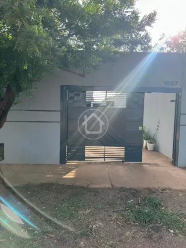 CASA COM ÁREA GOURMET