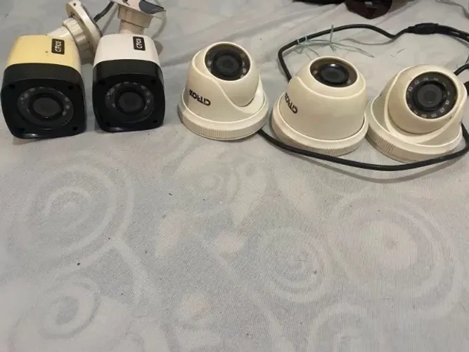 Kit de 5 Cameras + Dvr + Central de Alarme