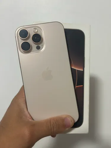 iPhone 16 Pro Max