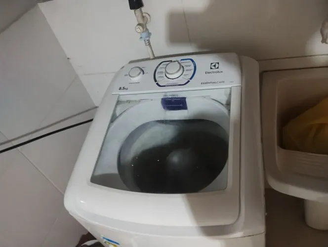 Máquina de lavar ótima funcionando perfeito estado .