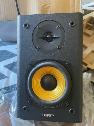 Monitor de Audio Edifier R10004T 24w