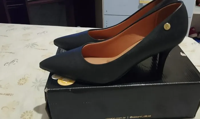 Vendo scarpin usado apenas uma vez tamanho 37